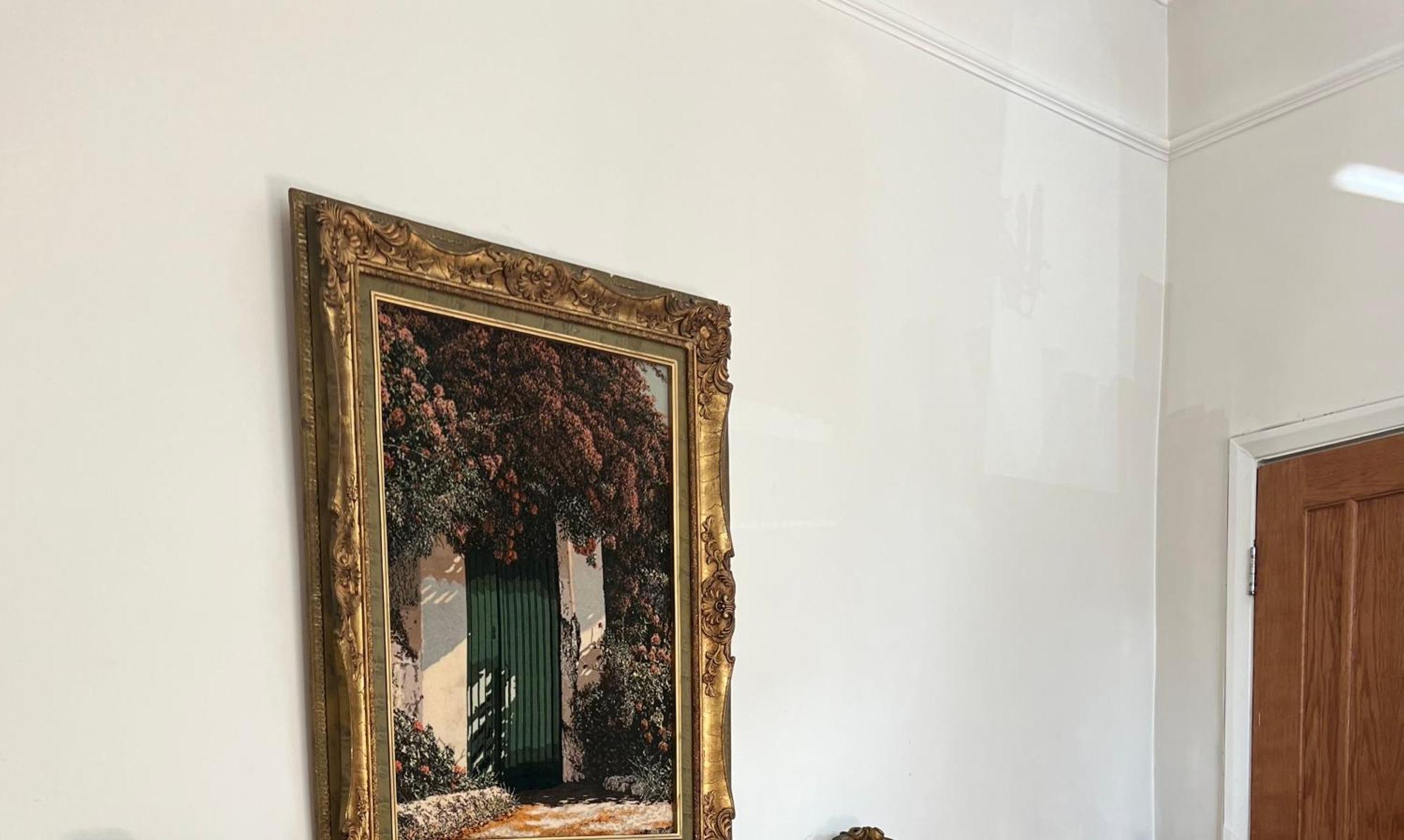 Warm & Welcoming Escape With Touches * London
