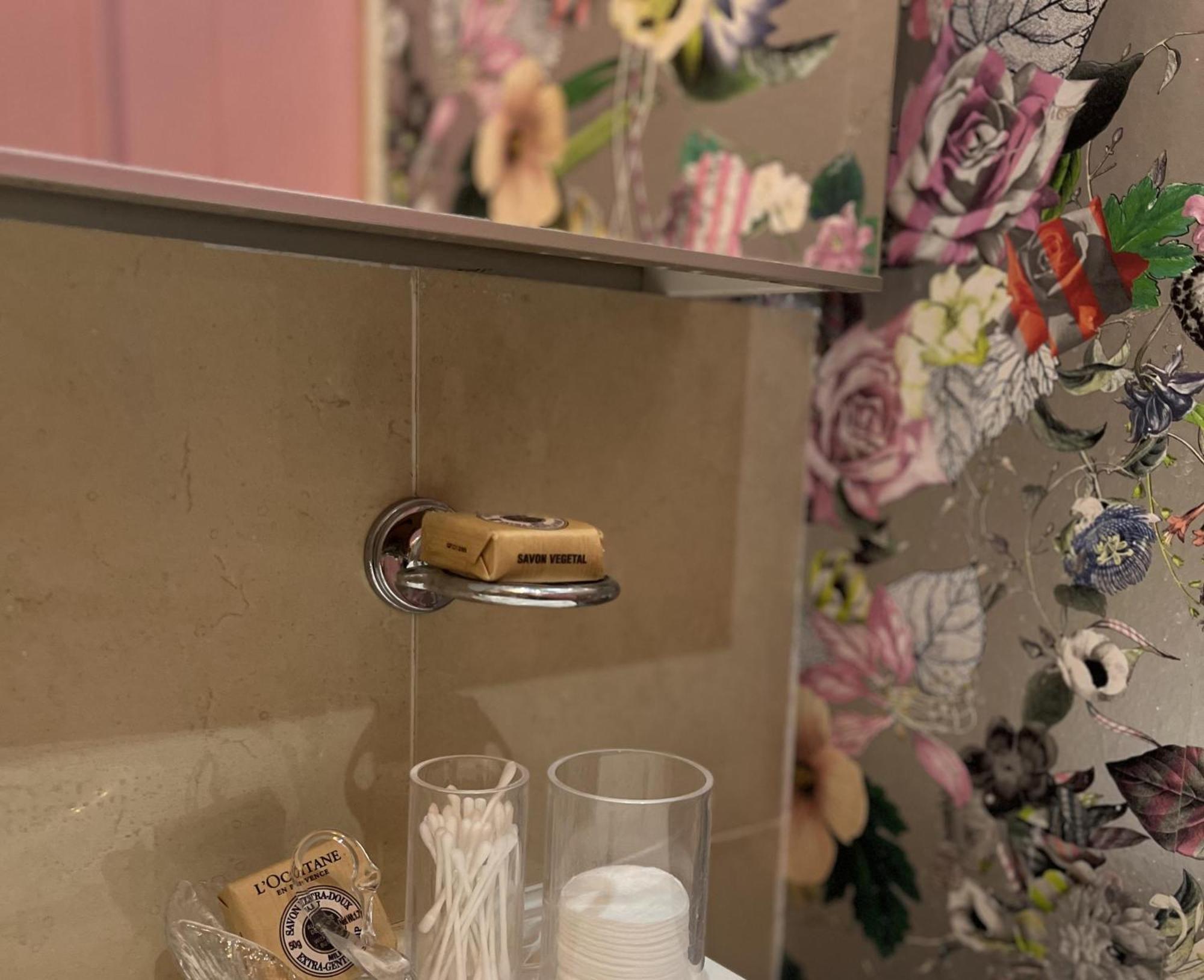 Warm & Welcoming Escape With Touches Apartment London